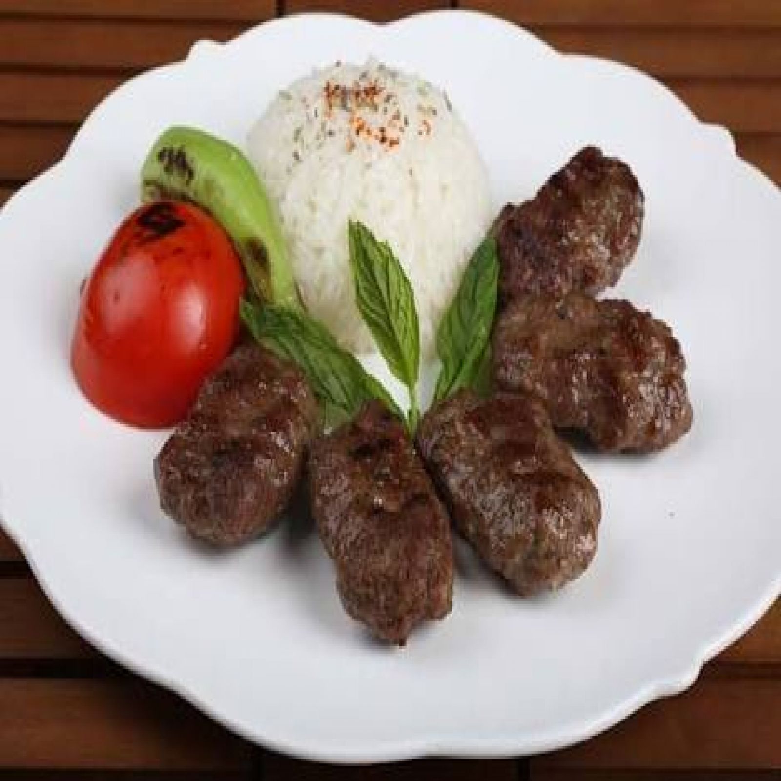 EN LEZIZ,Ev Yemekleri,Mantıcı DikmenÇankayaÖveçler,2,3,4*Sokullu